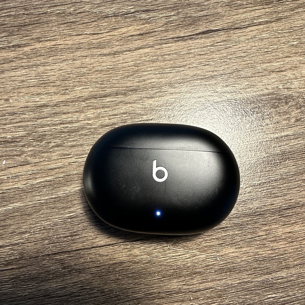 Beats Studio Buds